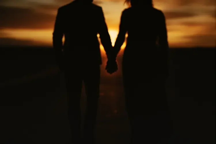 娱乐圈最隐婚夫妻，藏了十年的秘密终被揭穿 - 51每日大赛